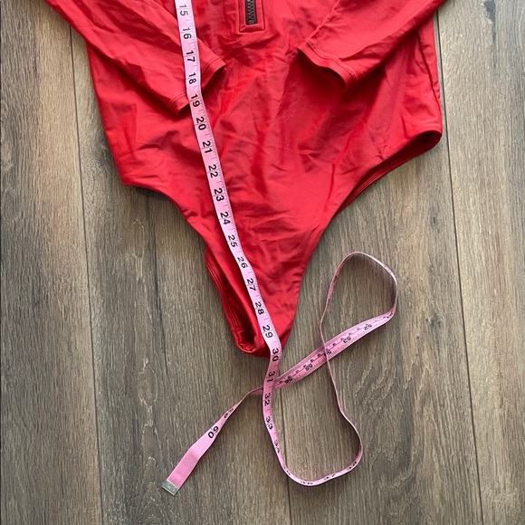 ABYSSE Bo Long Sleeve Surfsuit - Lava - Picture 7 of 8